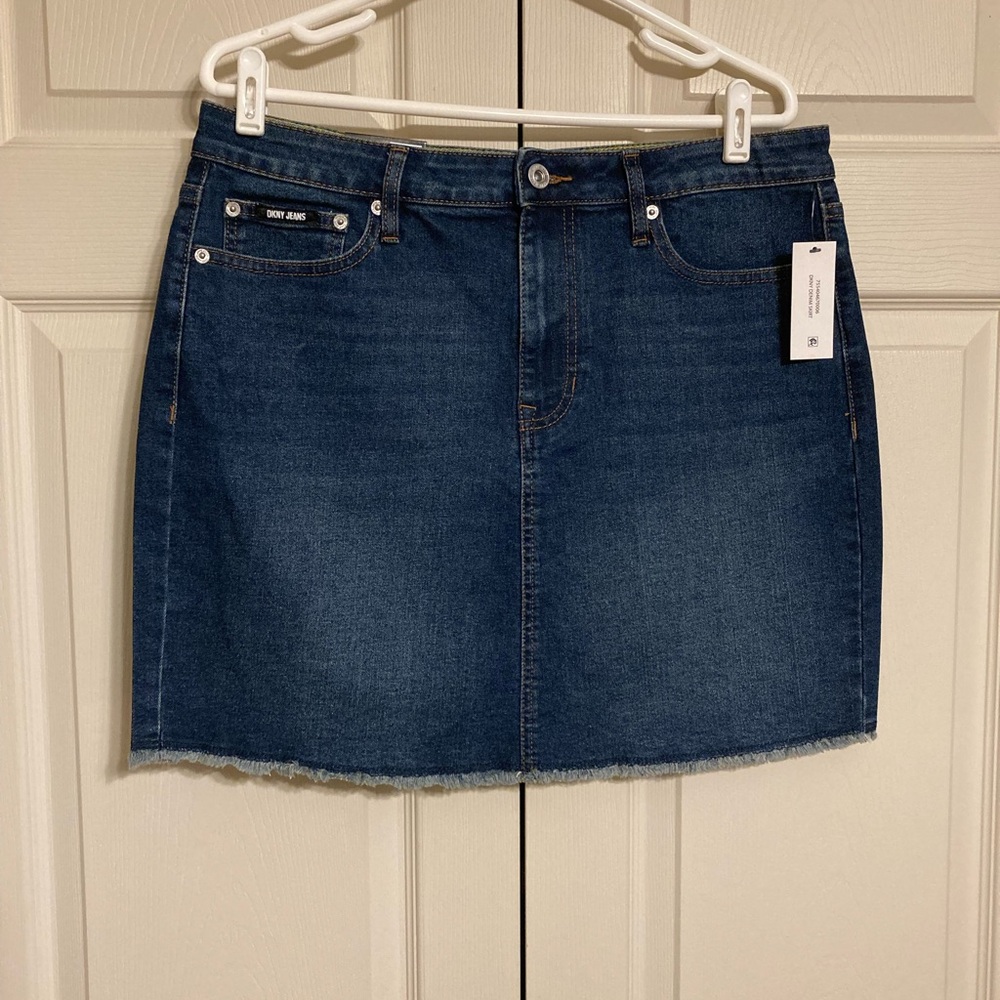 DKNY Jeans Mid Rise Denim Skirt size 12 - Picture 1 of 5